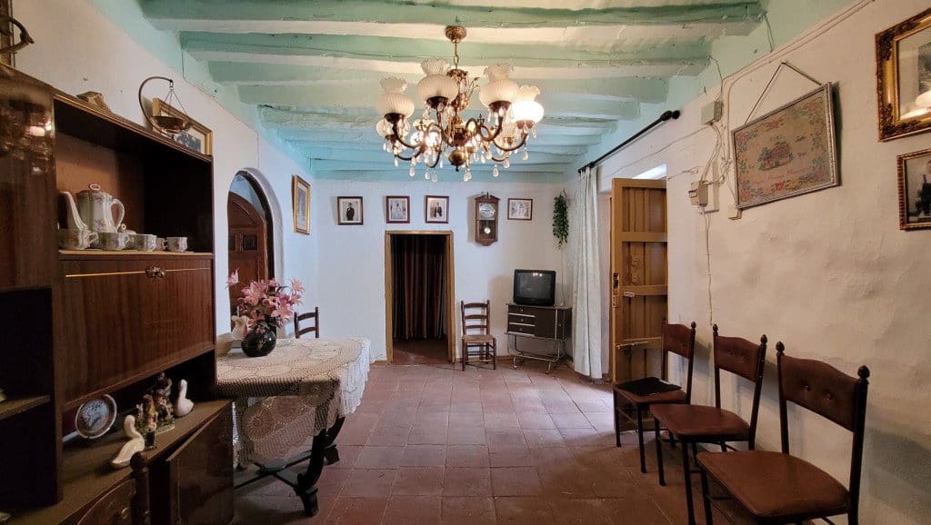 3 bedroom Townhouse for sale in Salares with garage - € 89,000 (Ref: 8394447)