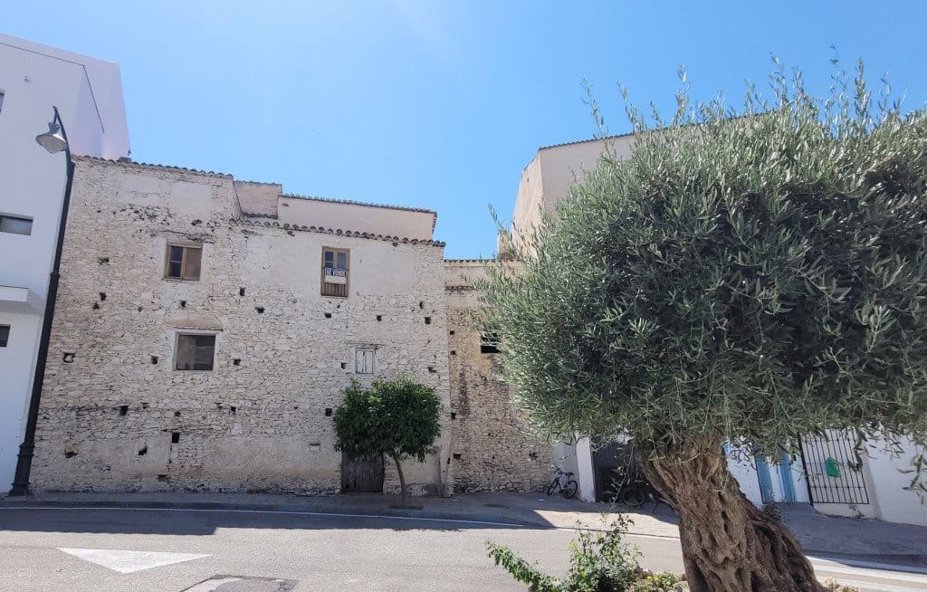 3 bedroom Townhouse for sale in Salares with garage - € 89,000 (Ref: 8394447)