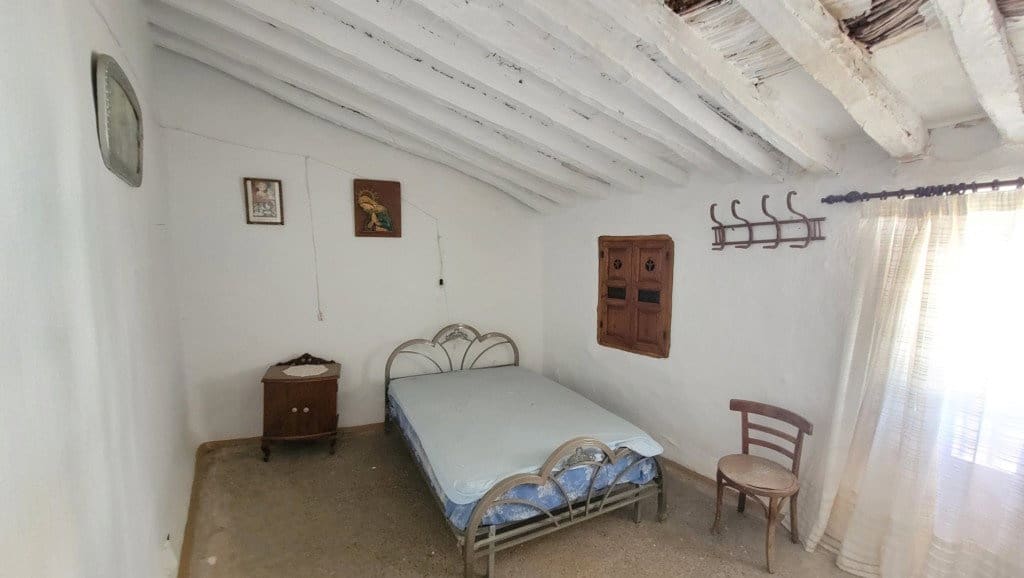 3 bedroom Townhouse for sale in Salares with garage - € 89,000 (Ref: 8394447)