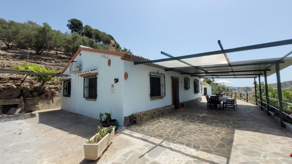 3 soverom Villa til salgs i Competa med svømmebasseng - € 365 000 (Ref: 8414914)