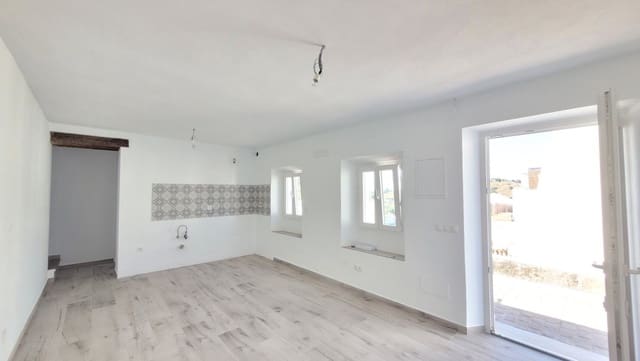3 slaapkamer Huis te koop in Cómpeta - € 159.000 (Ref: 8419117)