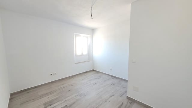 3 slaapkamer Huis te koop in Cómpeta - € 159.000 (Ref: 8419117)