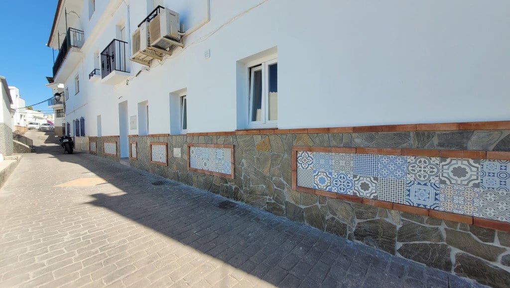3 bedroom Townhouse for sale in Competa with garage - € 159,000 (Ref: 8419117)