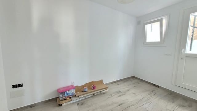3 bedroom Townhouse for sale in Cómpeta - € 159,000 (Ref: 8419117)