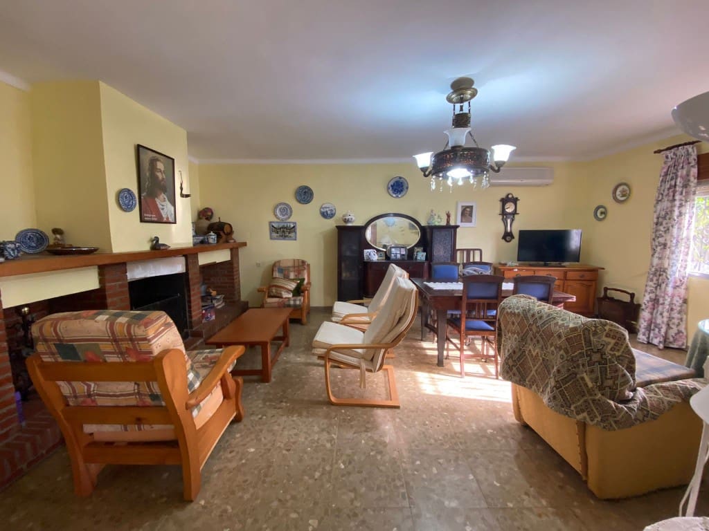 4 soverom Hus til salgs i Canillas de Albaida med svømmebasseng garasje - € 349 000 (Ref: 8476103)