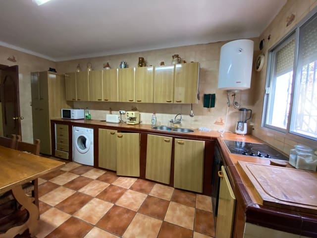 4 sovrum Hus till salu i Canillas de Albaida med pool garage - 349 000 € (Ref: 8476103)