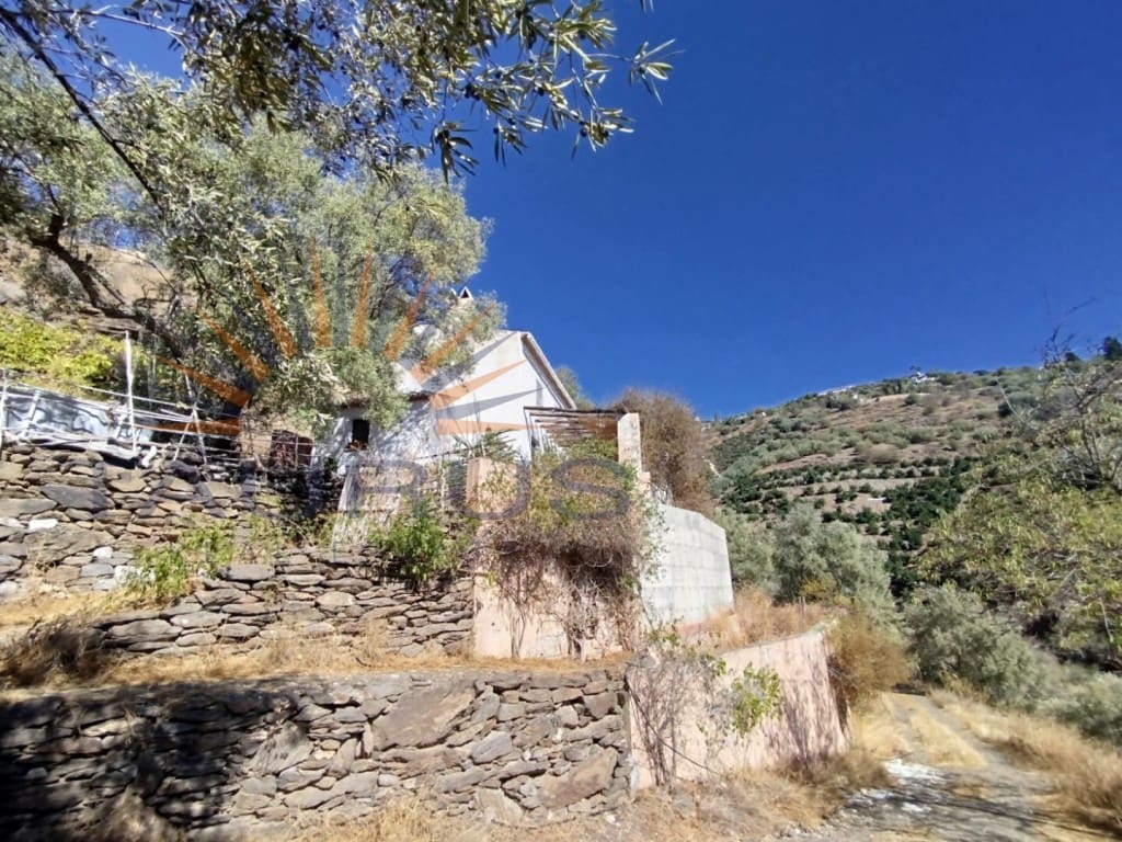 1 soverom Villa til salgs i Sayalonga med svømmebasseng - € 235 000 (Ref: 8476104)