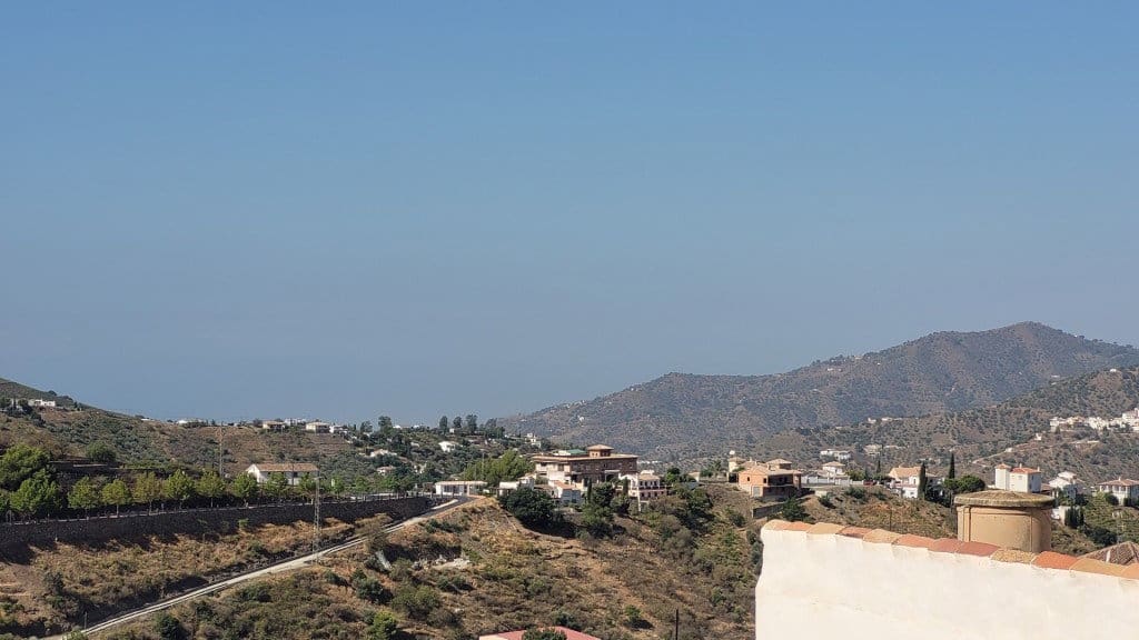 4 bedroom Townhouse for sale in Competa - € 169,000 (Ref: 8495185)