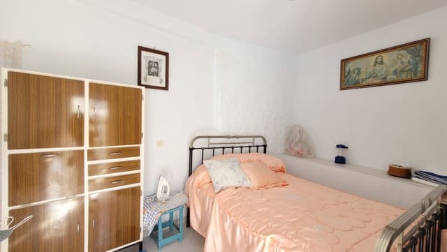 4 soveværelse Byhus til salg i Cómpeta - € 169.000 (Ref: 8495185)