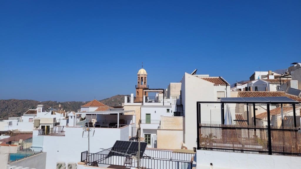 4 bedroom Townhouse for sale in Competa - € 169,000 (Ref: 8495185)