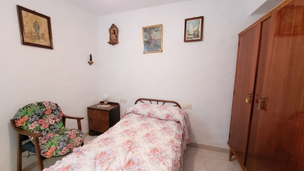 4 bedroom Townhouse for sale in Competa - € 169,000 (Ref: 8495185)