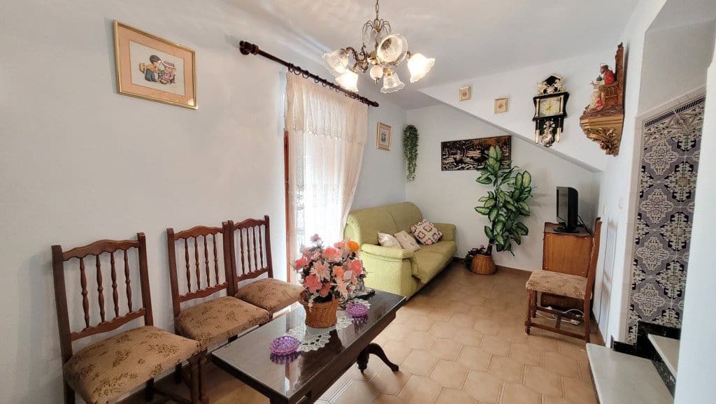 4 bedroom Townhouse for sale in Competa - € 169,000 (Ref: 8495185)
