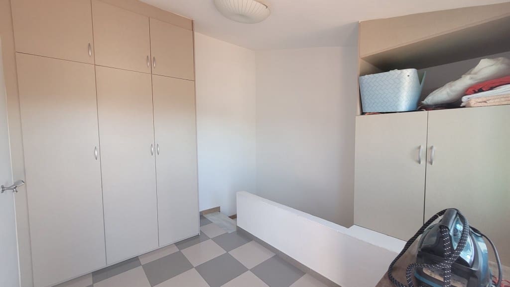 4 soveværelse Byhus til salg i Canillas de Albaida - € 169.000 (Ref: 8526578)