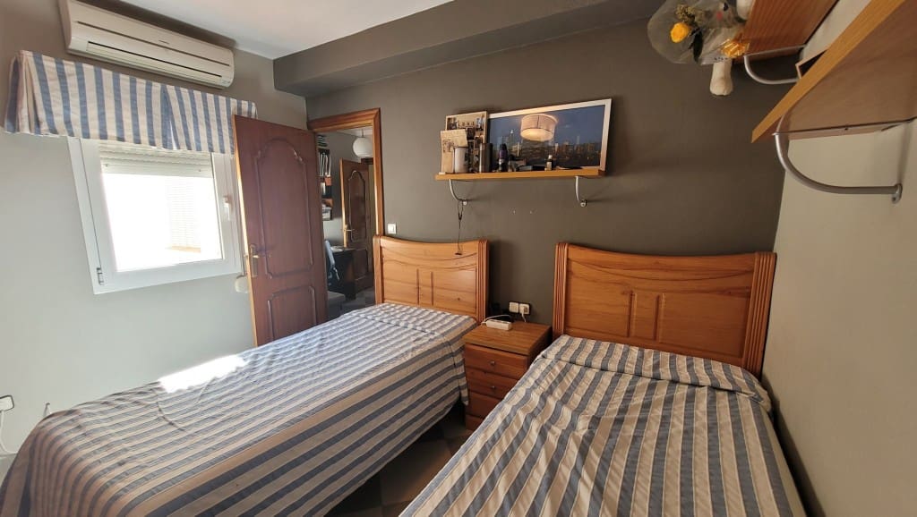 4 soveværelse Byhus til salg i Canillas de Albaida - € 169.000 (Ref: 8526578)