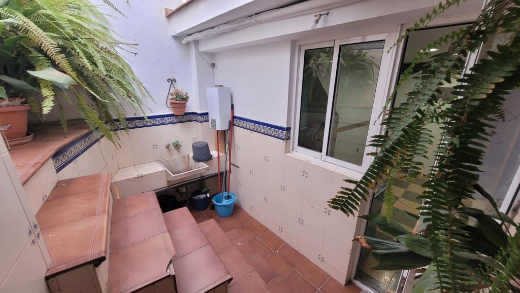 4 soveværelse Byhus til salg i Canillas de Albaida - € 169.000 (Ref: 8526578)