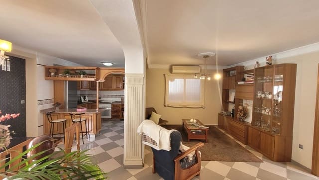 4 soveværelse Byhus til salg i Canillas de Albaida med garage - € 169.000 (Ref: 8526578)