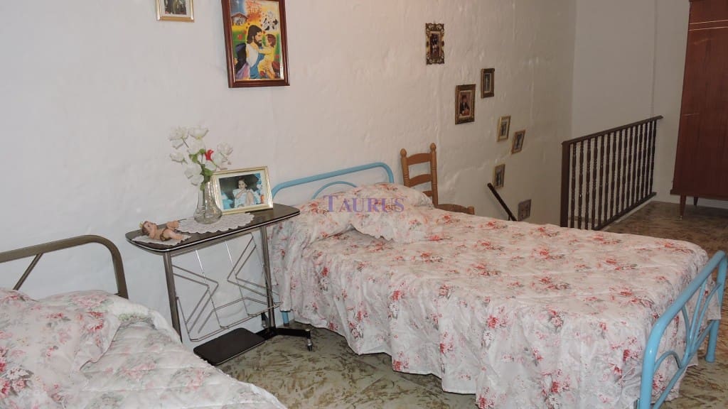 5 soveværelse Byhus til salg i Archez - € 71.000 (Ref: 8551013)