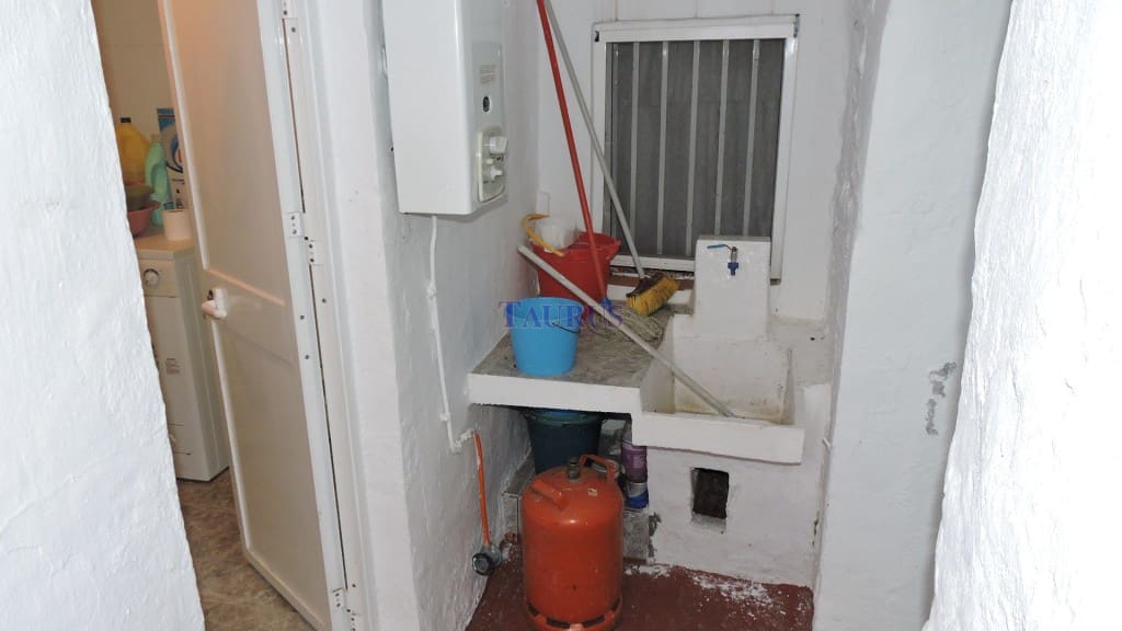 5 soveværelse Byhus til salg i Archez - € 71.000 (Ref: 8551013)