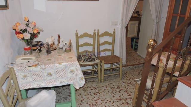 5 soverom Hus til salgs i Archez - € 71 000 (Ref: 8551013)