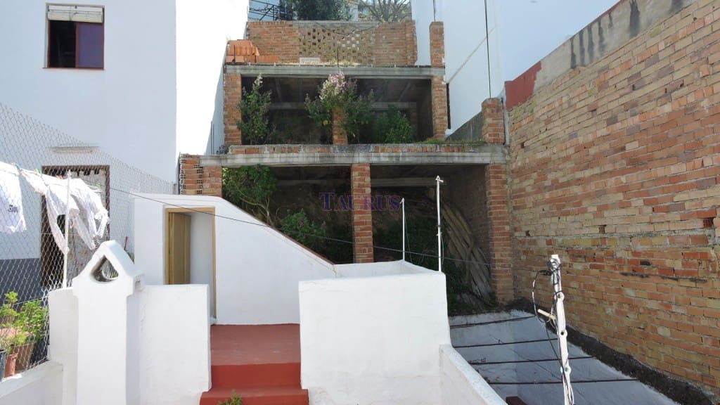 5 soveværelse Byhus til salg i Archez - € 71.000 (Ref: 8551013)