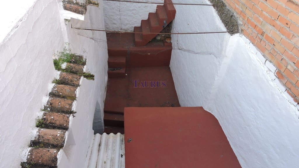 5 soveværelse Byhus til salg i Archez - € 71.000 (Ref: 8551013)