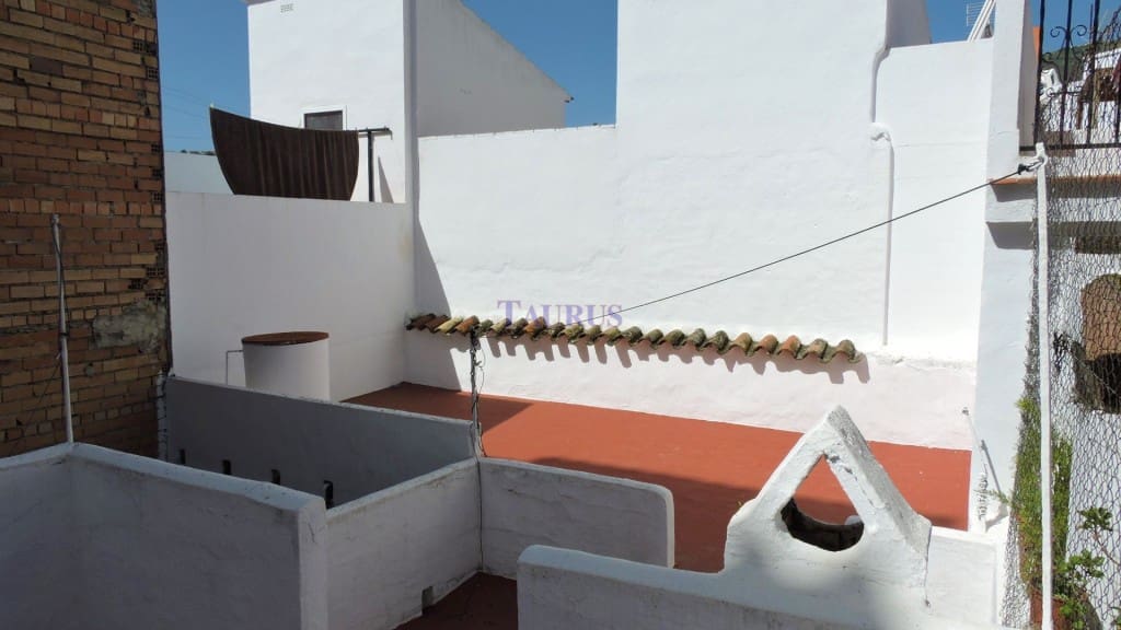 5 soveværelse Byhus til salg i Archez - € 71.000 (Ref: 8551013)