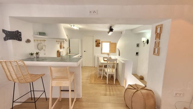 4 sovrum Hus till salu i Salares - 170 000 € (Ref: 8610548)