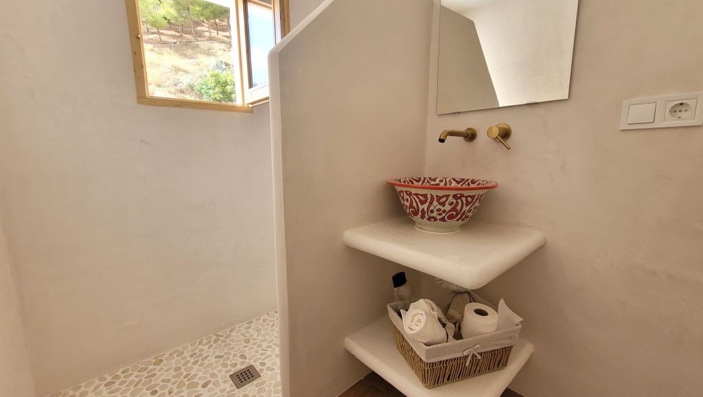 4 soveværelse Byhus til salg i Salares - € 170.000 (Ref: 8610548)