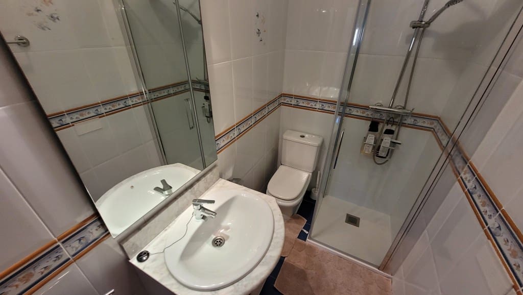 4 soveværelse Villa til salg i Caleta de Velez med swimmingpool - € 485.000 (Ref: 8654989)