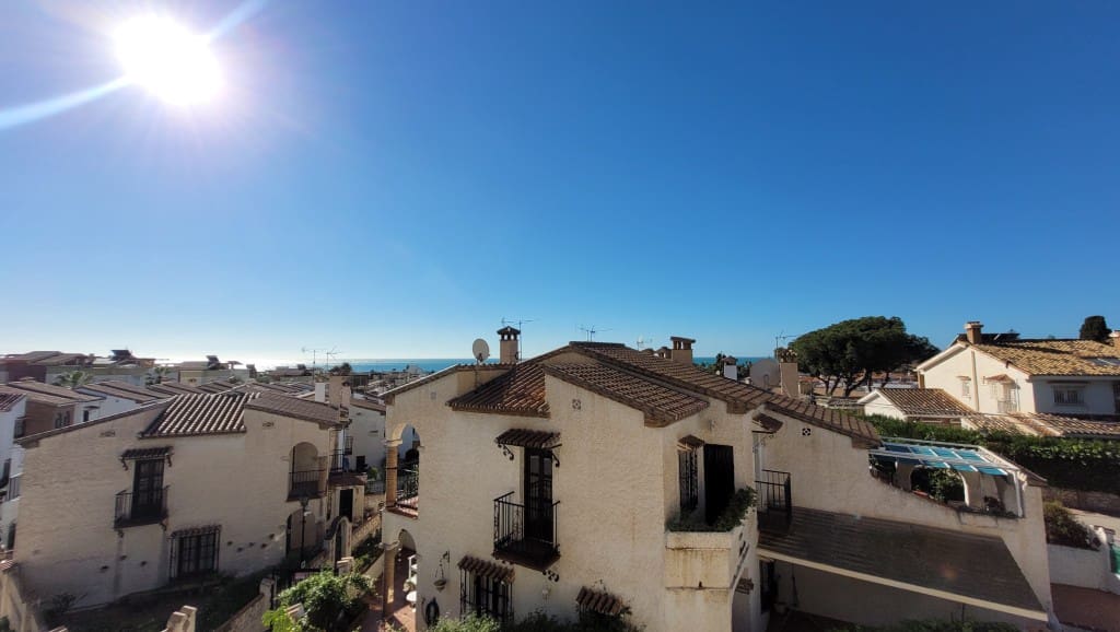 4 soveværelse Villa til salg i Caleta de Velez med swimmingpool - € 485.000 (Ref: 8654989)