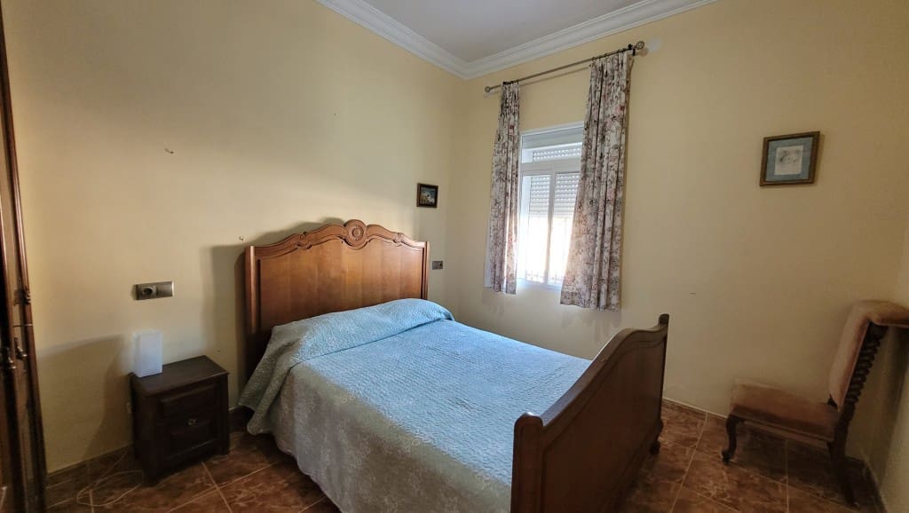 4 soveværelse Villa til salg i Caleta de Velez med swimmingpool - € 485.000 (Ref: 8654989)