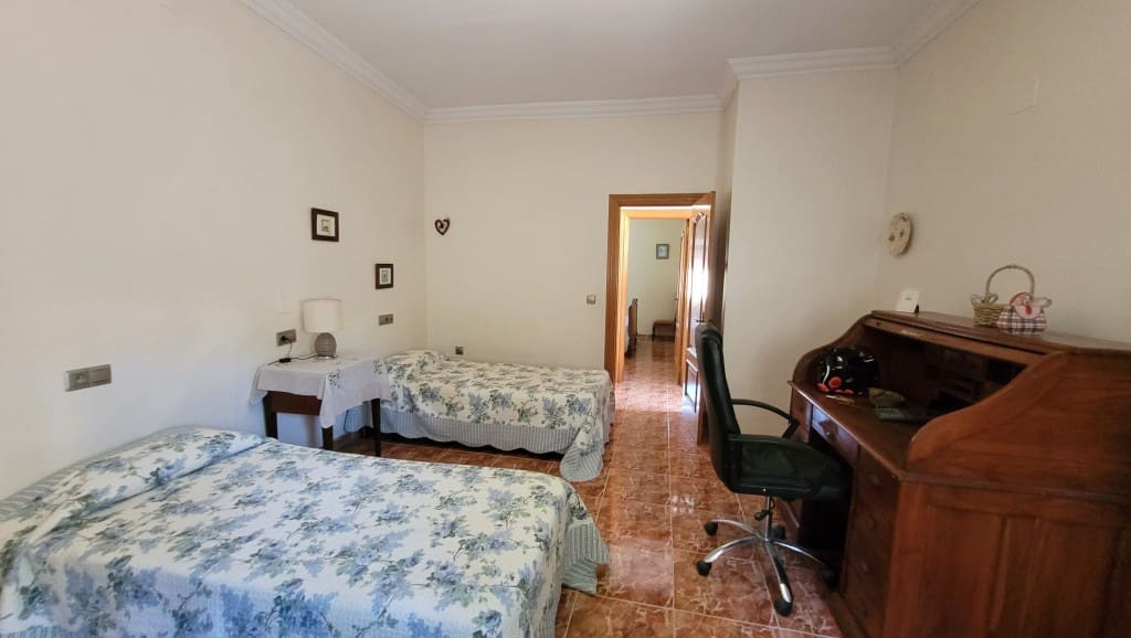 4 soveværelse Villa til salg i Caleta de Velez med swimmingpool - € 485.000 (Ref: 8654989)