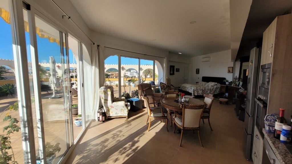 4 soveværelse Villa til salg i Caleta de Velez med swimmingpool - € 485.000 (Ref: 8654989)