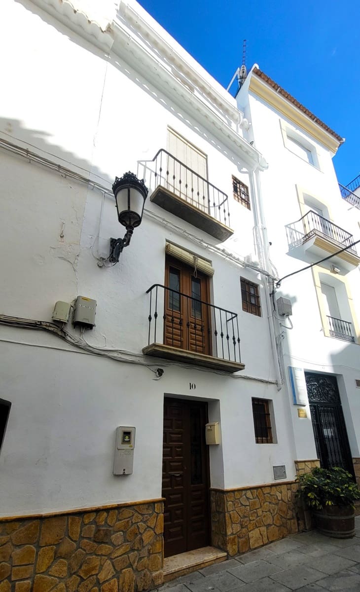 5 bedroom Townhouse for sale in Competa - € 199,000 (Ref: 8798390)