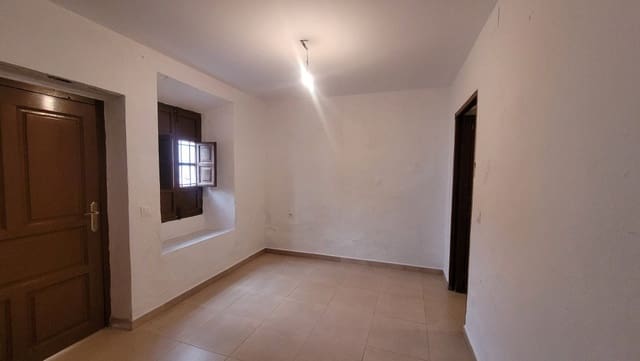 5 makuuhuone Omakotitalo myytävänä paikassa Cómpeta - 199 000 € (Ref: 8798390)