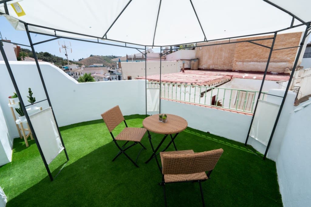 4 soveværelse Byhus til salg i Competa - € 278.000 (Ref: 8809404)