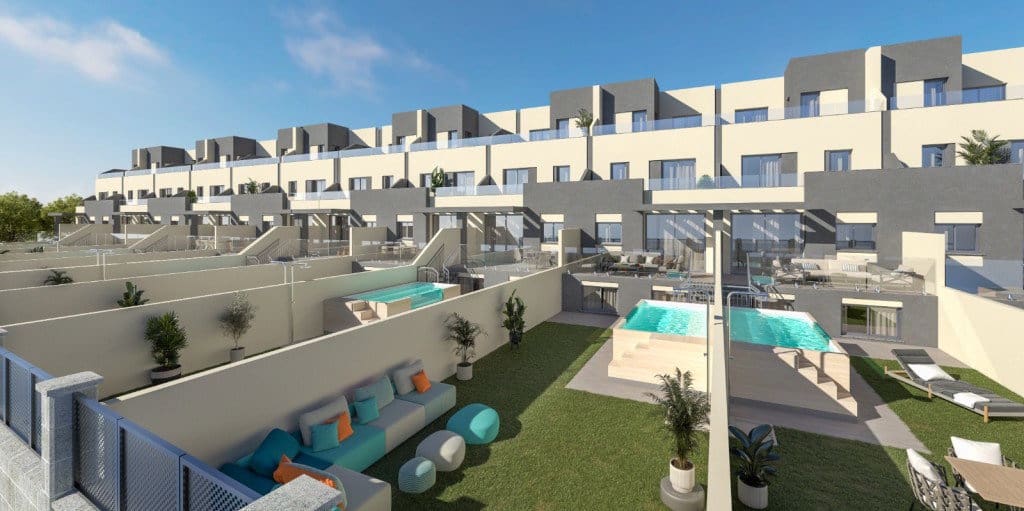 Casa de 4 habitaciones en Torrox en venta con piscina garaje - 413.000 € (Ref: 8822047)