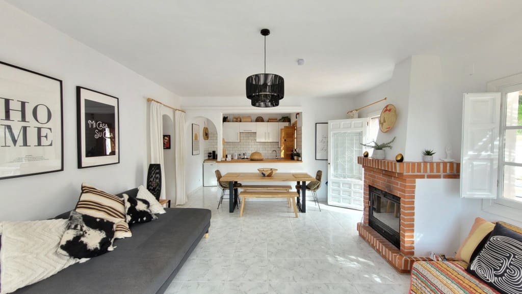 4 slaapkamer Villa te koop in Competa met zwembad - € 399.000 (Ref: 8854556)