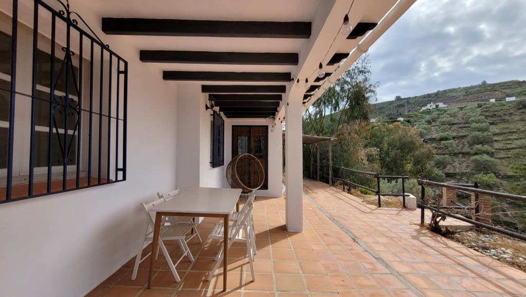 4 slaapkamer Villa te koop in Competa met zwembad - € 399.000 (Ref: 8854556)
