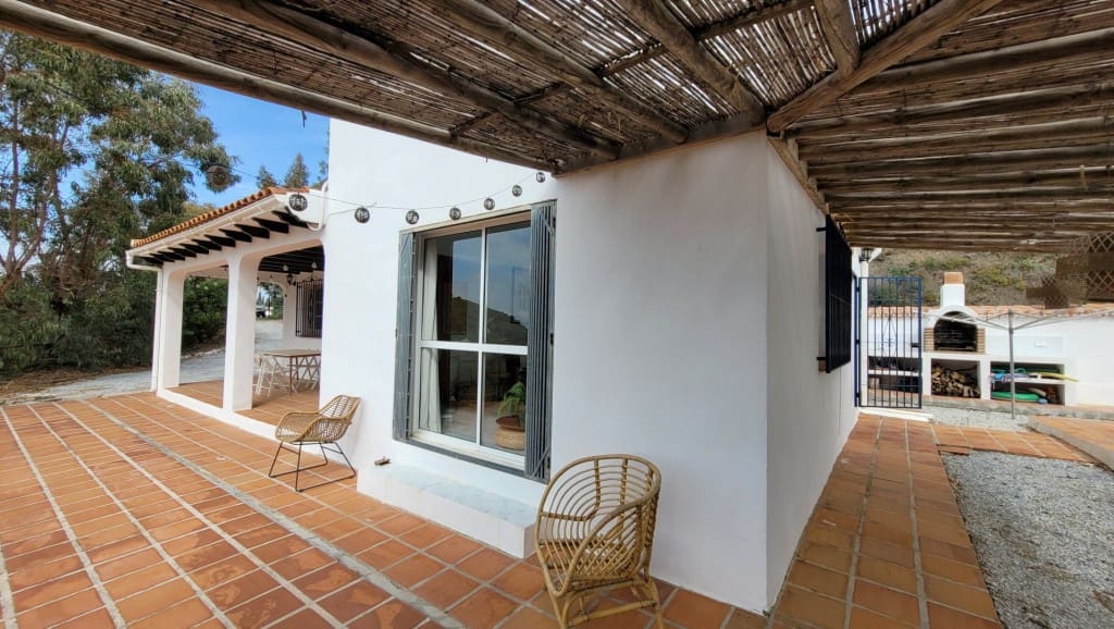 4 slaapkamer Villa te koop in Competa met zwembad - € 399.000 (Ref: 8854556)