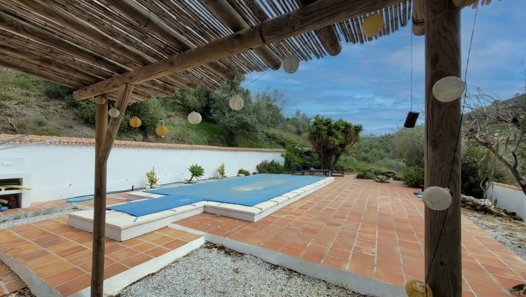 4 slaapkamer Villa te koop in Competa met zwembad - € 399.000 (Ref: 8854556)