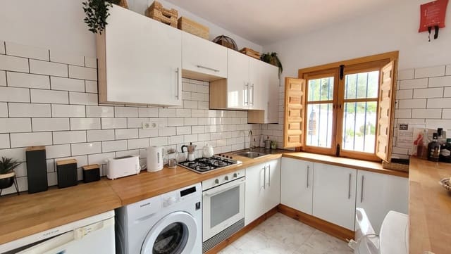 4 chambre Villa/Maison à vendre à Cómpeta avec piscine - 399 000 € (Ref: 8854556)