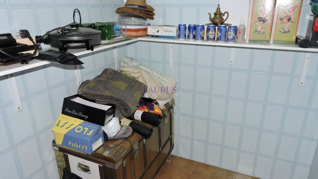 4 soveværelse Byhus til salg i Sayalonga - € 107.000 (Ref: 8857333)