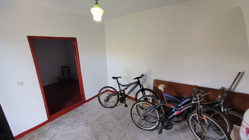 5 soveværelse Byhus til salg i Sayalonga - € 215.000 (Ref: 8907633)