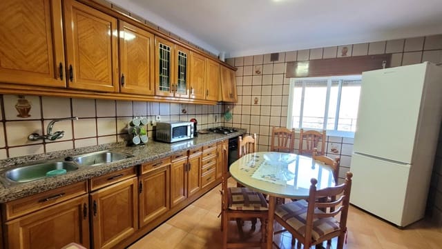 5 sovrum Hus till salu i Sayalonga - 215 000 € (Ref: 8907633)