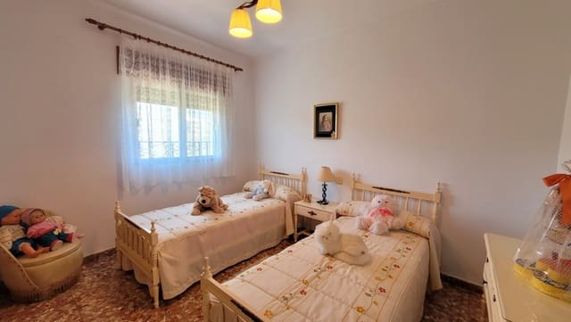 5 sovrum Hus till salu i Sayalonga - 215 000 € (Ref: 8907633)