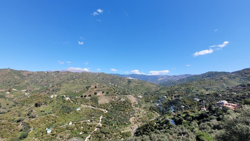 5 soveværelse Byhus til salg i Sayalonga - € 215.000 (Ref: 8907633)