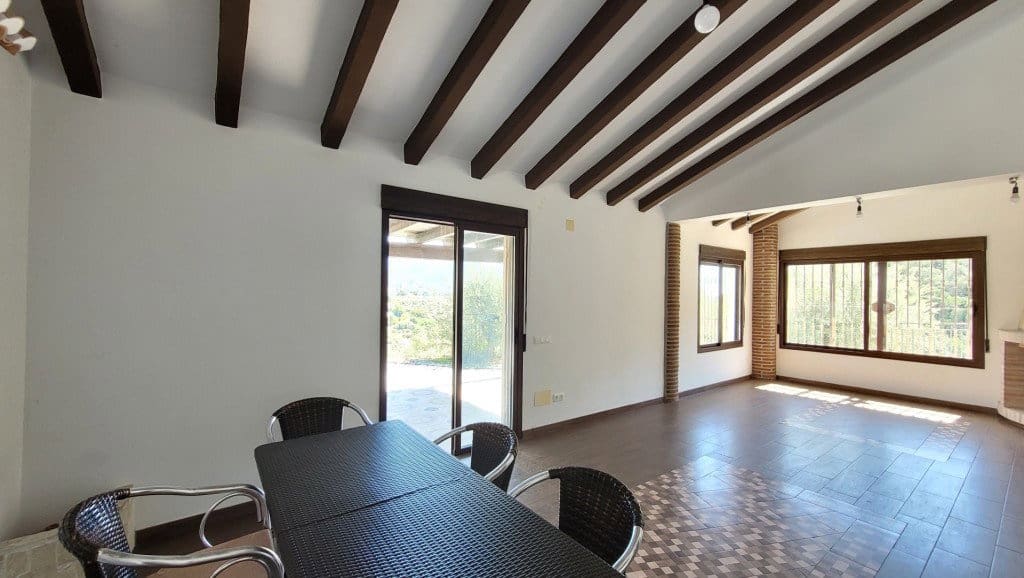 3 bedroom Villa for sale in Competa with garage - € 283,500 (Ref: 8907635)