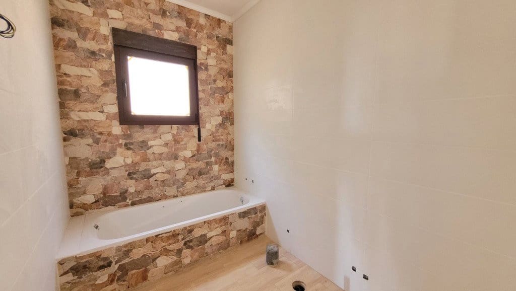 3 bedroom Villa for sale in Competa with garage - € 283,500 (Ref: 8907635)