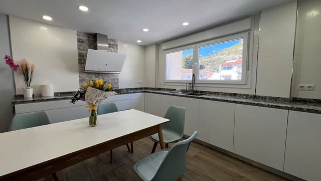 4 soverom Hus til salgs i Cómpeta - € 445 000 (Ref: 8915330)